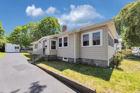 81 Dent St, West Roxbury, MA 02132