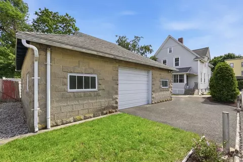 585 Armory St, Springfield, MA 01104 photo 38