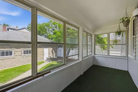 585 Armory St, Springfield, MA 01104 photo 32