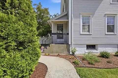 585 Armory St, Springfield, MA 01104 photo 34