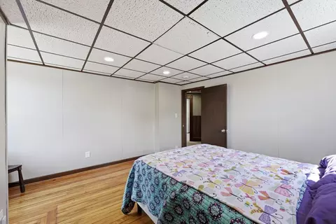 585 Armory St, Springfield, MA 01104 photo 25
