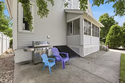 585 Armory St, Springfield, MA 01104 photo 36