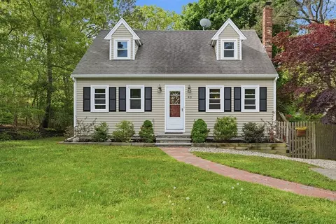 43 Brigantine Cir, Plymouth, MA 02360