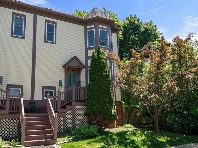 70 Victoria St #70, Somerville, MA 02144