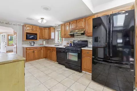 7 Swift Ave, Wareham, MA 02571 photo 6