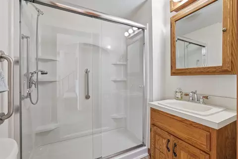 7 Swift Ave, Wareham, MA 02571 photo 11