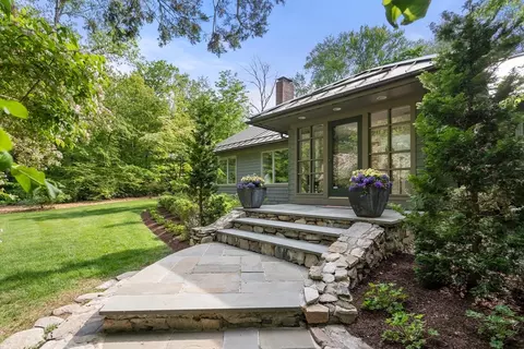 177 Plympton Rd, Sudbury, MA 01776
