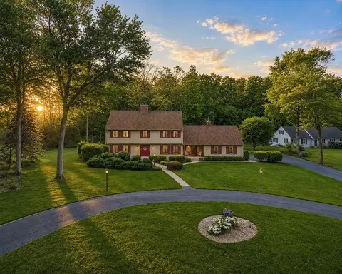 48 Bradfield Dr, Somers, CT 06071