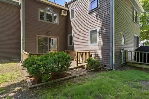 307 Maple St #307, Danvers, MA 01923 photo 25