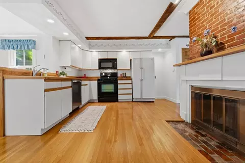 307 Maple St #307, Danvers, MA 01923 photo 8