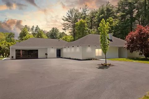 15 Scotch Dam Rd, Easton, MA 02375