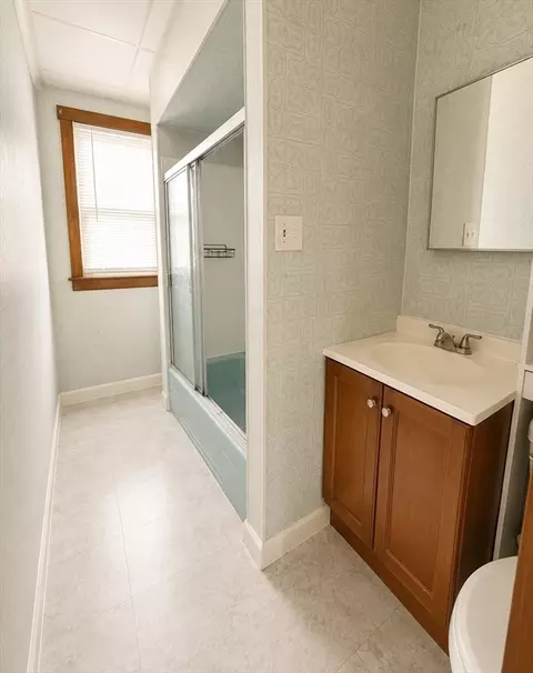 Bath - 37 Shawmut St, Fall River, MA 02720 photo 1 of 2