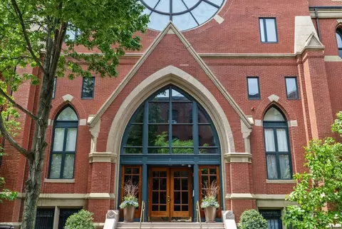 2 Clarendon St #301, Boston, MA 02116