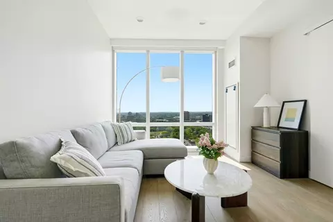 188 Brookline Ave #24F, Boston, MA 02215