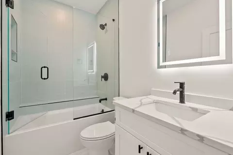 Bath - 27 Shepard St #5, Brighton, MA 02135 photo 6 of 6