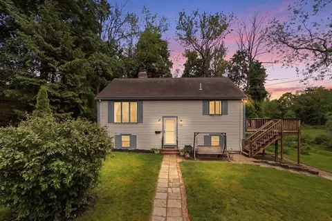 126 N Central St, East Bridgewater, MA 02333