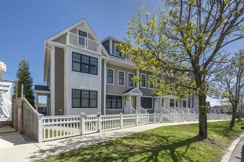 78 Boston St #78, Salem, MA 01970