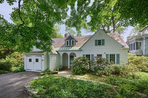 63 Prospect St, Northampton, MA 01060