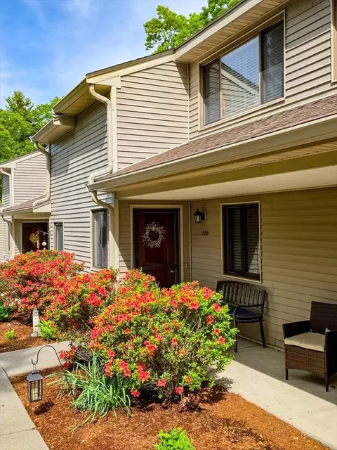 119 Highwood Dr #119, Franklin, MA 02038