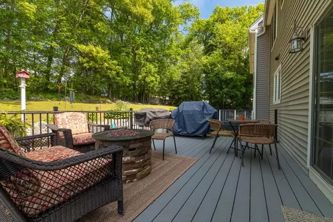 Exterior - 22 Duluth St, Worcester, MA 01604 photo 7 of 7