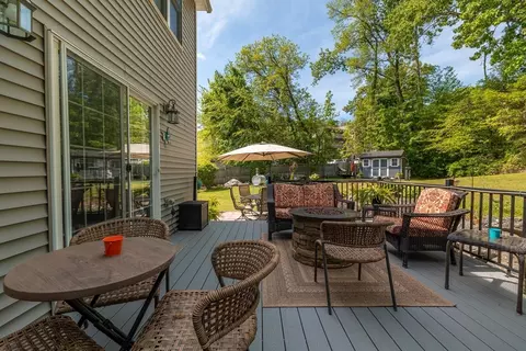 Exterior - 22 Duluth St, Worcester, MA 01604 photo 6 of 7