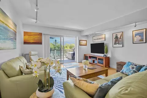 45 Main St #112, Wareham, MA 02571