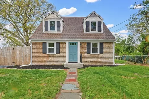 24 Otis Rd, Hyannis, MA 02601