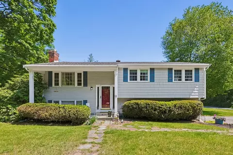 1 Fisher St, Holliston, MA 01746