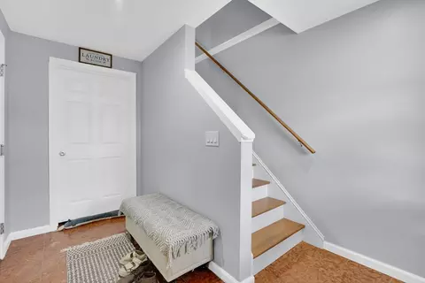 Entry Way - 264 E Main St, Chicopee, MA 01020 photo 2 of 3