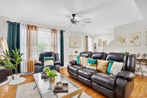 Living - 264 E Main St, Chicopee, MA 01020 photo 3 of 4