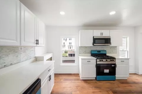 Kitchen - 16 Oakes St, Everett, MA 02149 photo 6 of 8