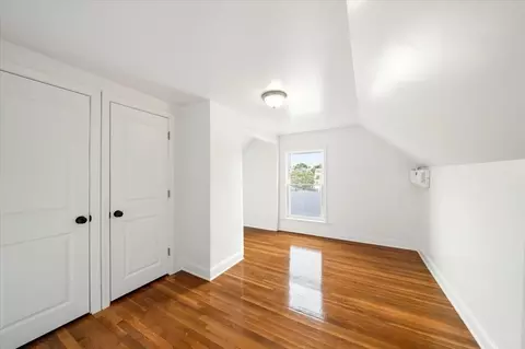 Bedroom - 16 Oakes St, Everett, MA 02149 photo 3 of 7