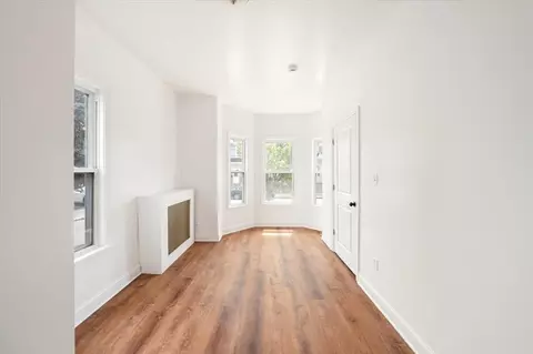 Living - 16 Oakes St, Everett, MA 02149 photo 5 of 5