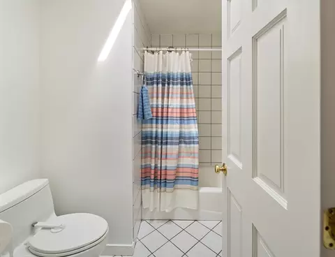 Bath - 1 Charles St #V, Reading, MA 01867 photo 2 of 3