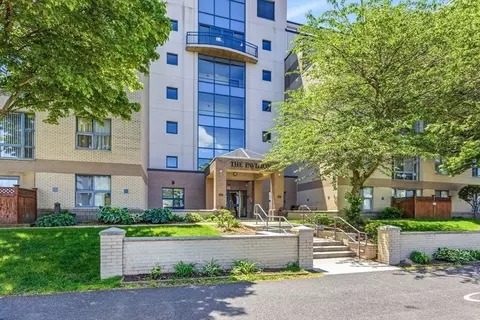170 Gore St #113, Cambridge, MA 02141