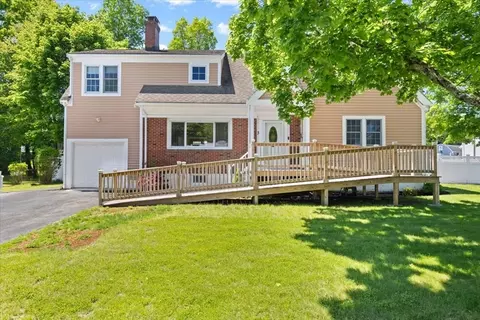 3 Selwyn Rd, Braintree, MA 02184
