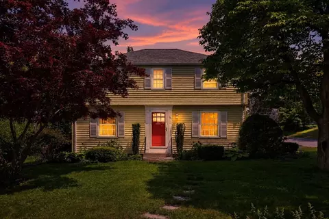 121 Benz St, Springfield, MA 01118 photo 2