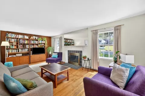 121 Benz St, Springfield, MA 01118 photo 11
