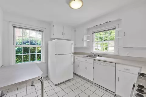 121 Benz St, Springfield, MA 01118 photo 16