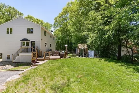 Exterior - 71 Hesperus Ave, Gloucester, MA 01930 photo 4 of 5
