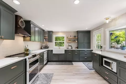 Kitchen - 71 Hesperus Ave, Gloucester, MA 01930 photo 1 of 7
