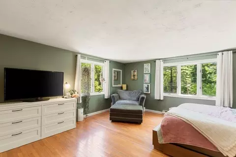 Bedroom - 71 Hesperus Ave, Gloucester, MA 01930 photo 2 of 6