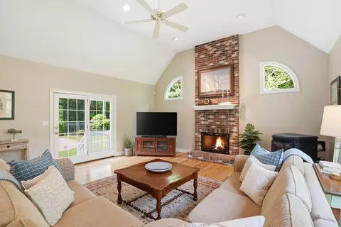 18 Downing Dr, Norton, MA 02766 photo 12