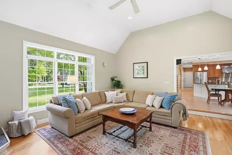 18 Downing Dr, Norton, MA 02766 photo 11