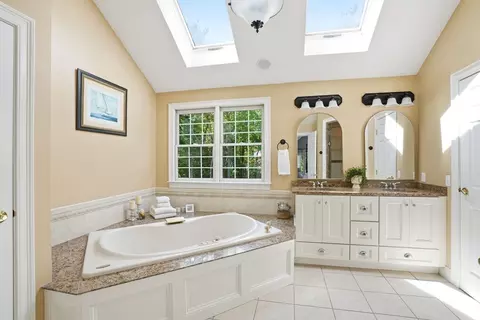 18 Downing Dr, Norton, MA 02766 photo 24