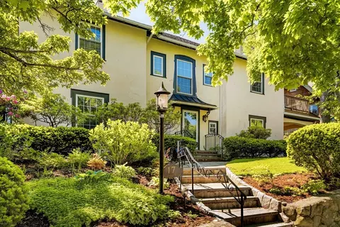 17 Chesham Rd, Brookline, MA 02445