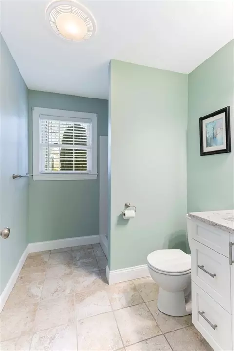 Bath - 3 Carleton St #3, Wareham, MA 02558 photo 2 of 5