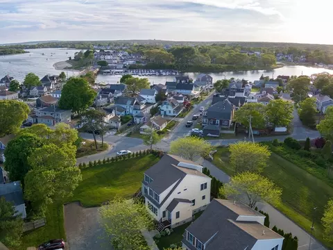 View/Area - 3 Carleton St #3, Wareham, MA 02558 photo 5 of 9