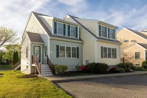 Exterior - 3 Carleton St #3, Wareham, MA 02558 photo 2 of 3