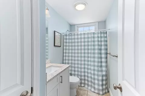 Bath - 3 Carleton St #3, Wareham, MA 02558 photo 4 of 5
